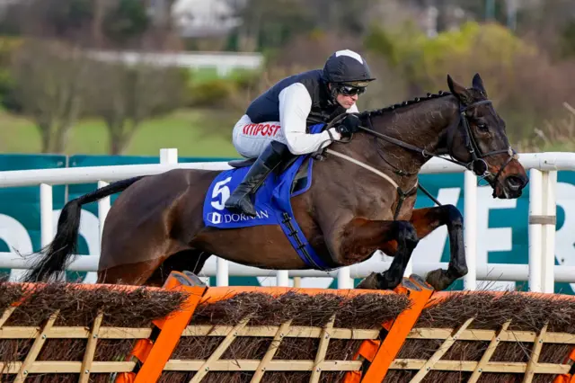 Flooring Porter and jockey Danny Mullins