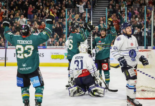 Giants celebrate second goal