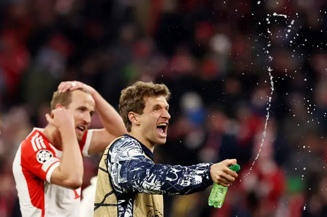 Thomas Mueller of Bayern Munich celebrates