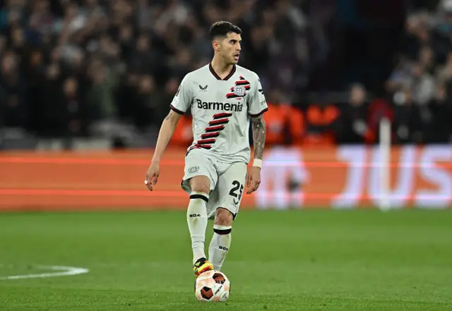 Exequiel Palacios of Bayer 04 Leverkusen controls a ball