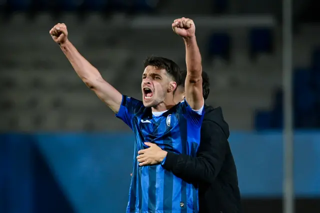 Berat Djimsiti of Atalanta BC celebrates