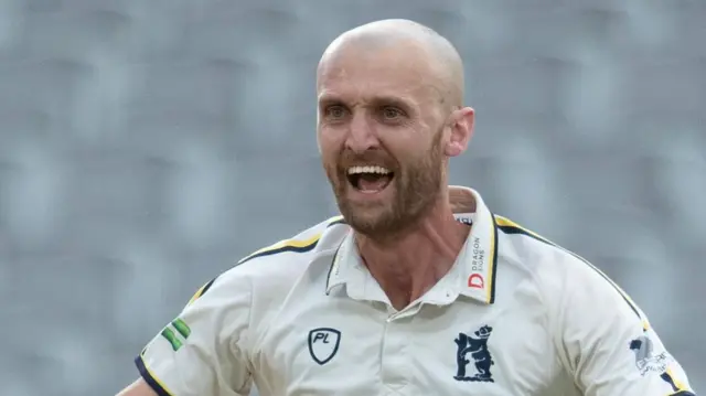 Warwickshire bowler Oliver Hannon-Dalby