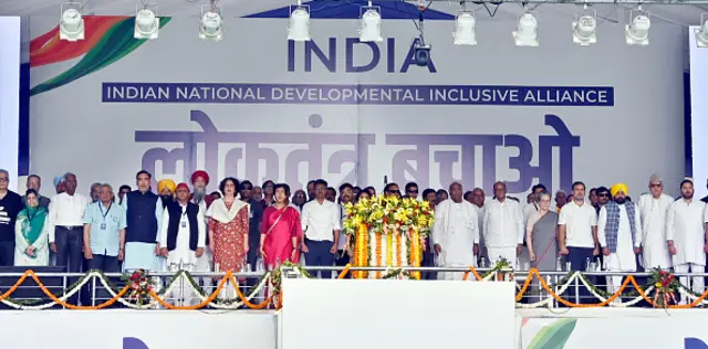 Congress President Mallikarjun Kharge, Sonia Gandhi and Rahul Gandhi, NCP (Sharad) leader Sharad Pawar and AAP leader Bhagwant Mann and others during I.N.D.I.A. bloc's 'Loktantra Bachao' rally at the Ramlila ground, on March 31, 2024.