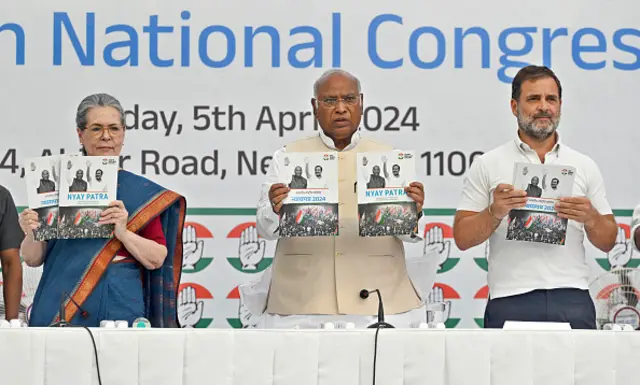 Congress President Mallikarjun Kharge with senior party leaders Sonia Gandhi and Rahul Gandhi, releasing the party's manifesto ahead of Lok Sabha elections 2024 on 5 April