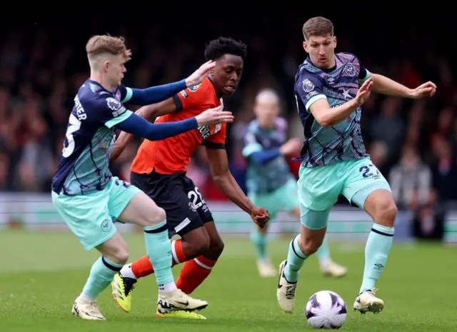 Keane Lewis-Potter tackles Albert Sambi Lokonga