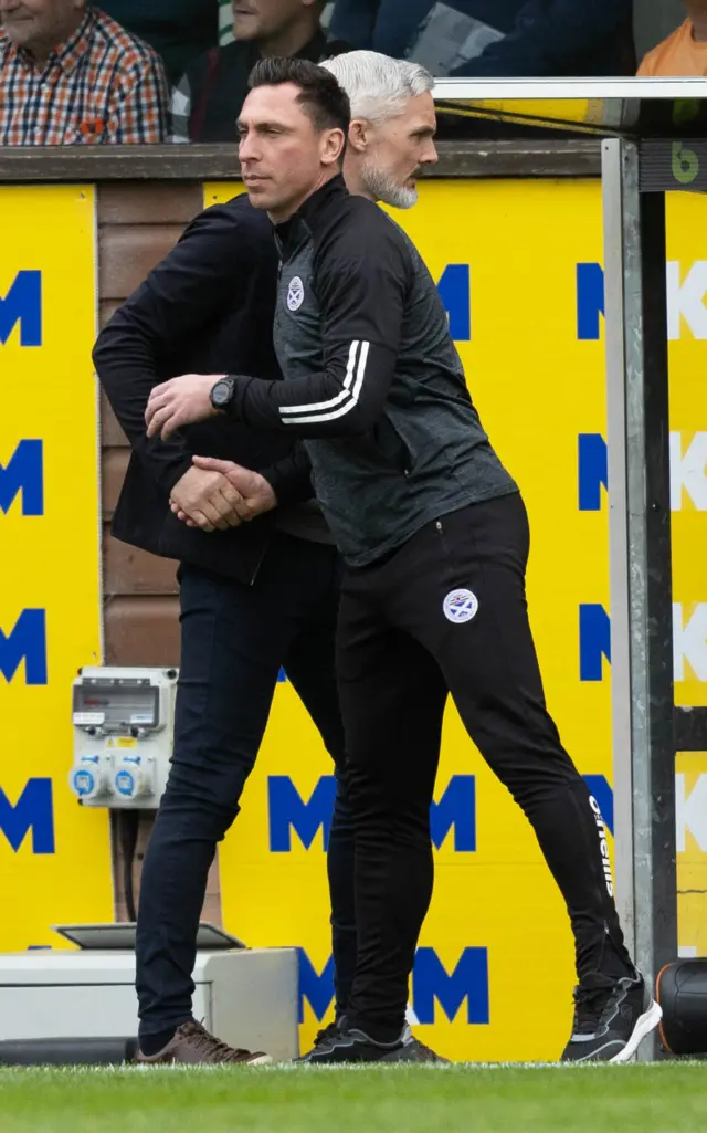 Dundee United manager Jim Goodwin and Ayr United manager Scott Brown