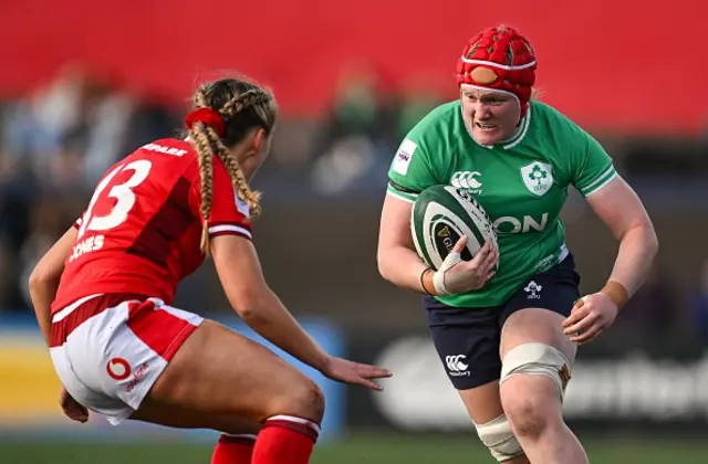 Aoife Wafer of Ireland carries the ball