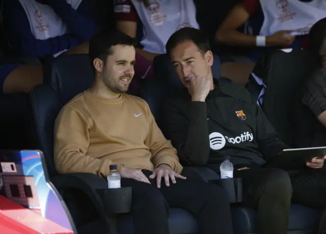 Jonatan Giraldez sits on the barca bench