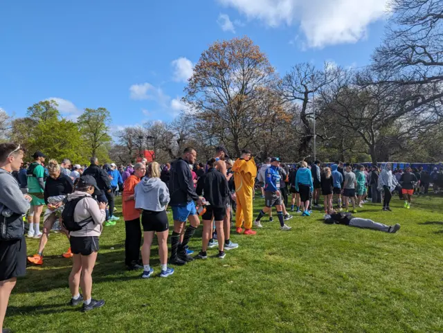 London Maraton runners queue for the toilets