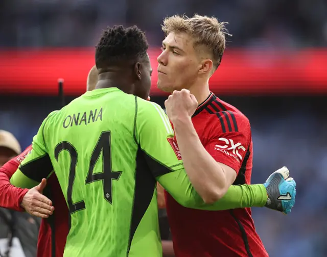 Rasmus Hojlund and Andre Onana of Manchester United celebrate