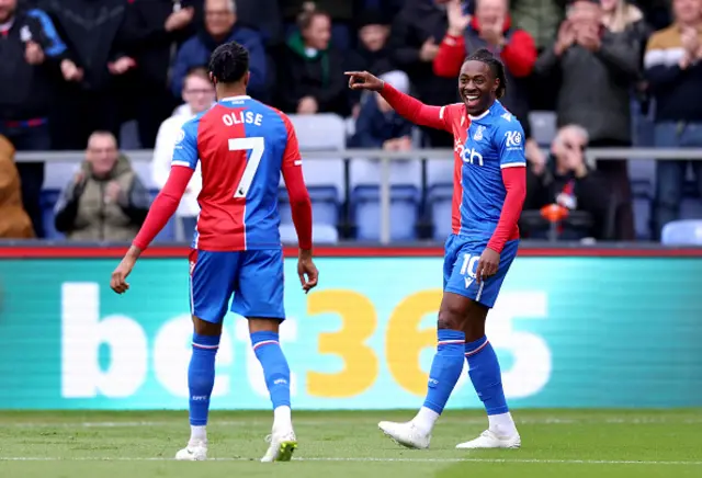 Eberechi Eze of Crystal Palace celebrates