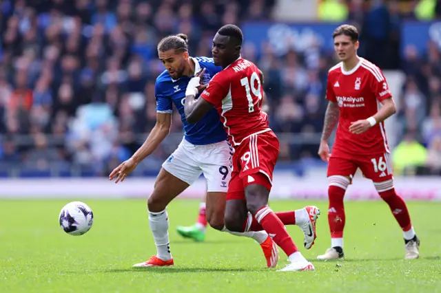 Dominic Calvert-Lewin of Everton and Moussa Niakhate of Nottingham Forest battle for possession