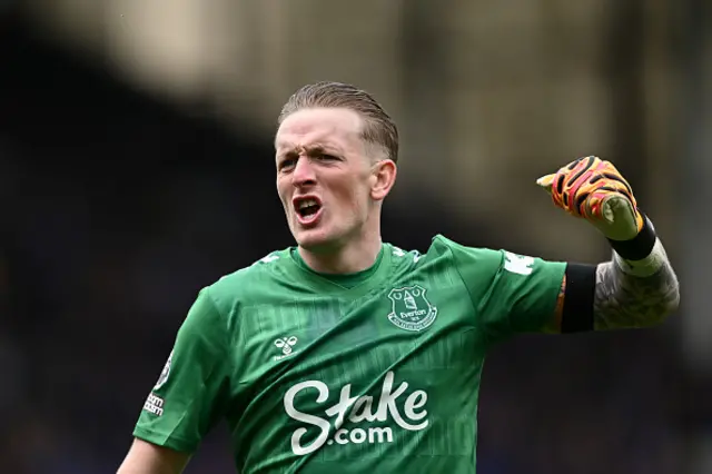 Jordan Pickford of Everton reacts