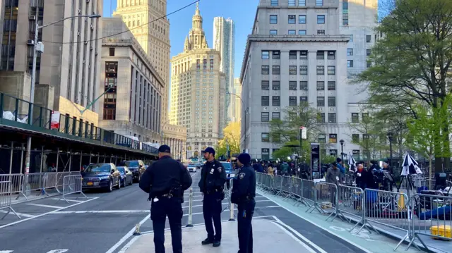 New York outside court