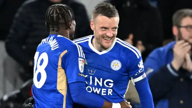 Jamie Vardy celebrates scoring