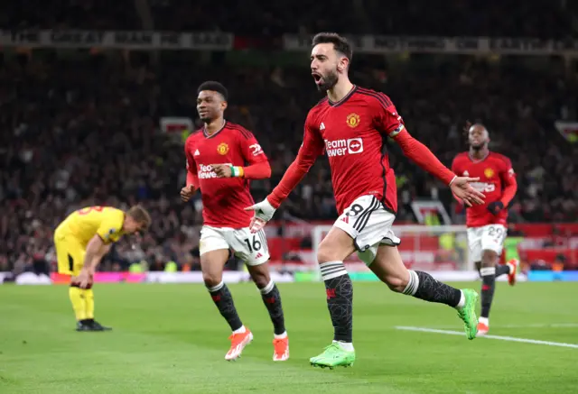 Fernandes celebrates his second goal