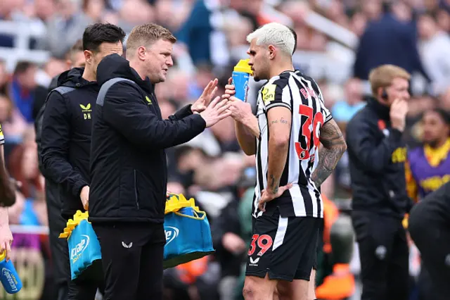 Eddie Howe the head coach / manager of Newcastle United instructs Bruno Guimaraes