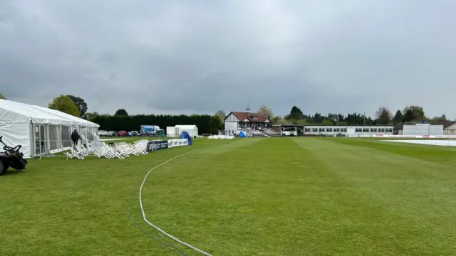 Chester Road in the rain