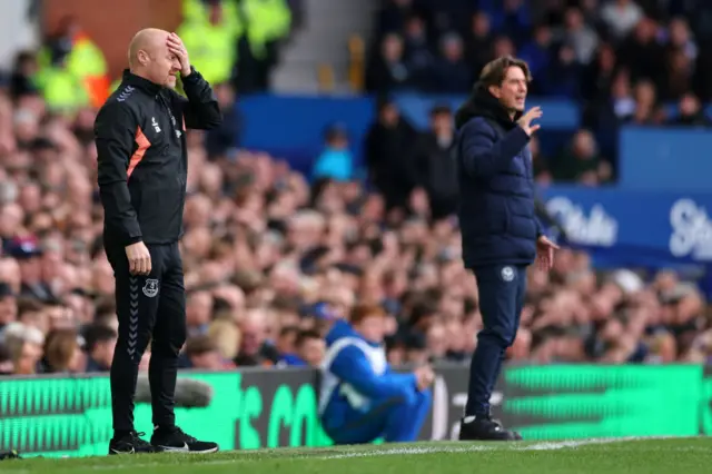 Both managers cut frustrated figures on the touchline