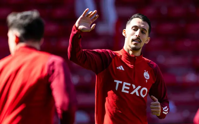 Aberdeen striker Bojan Miovski