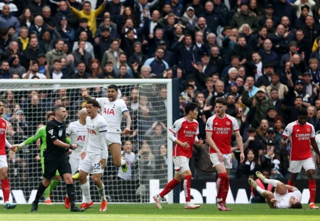 Tottenham Hotspur's Brennan Johnson appeals for a penalty to referee Michael Oliver