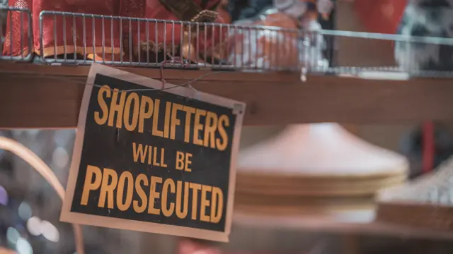 Shoplifting sign