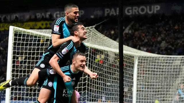 Leicester celebrate v Preston