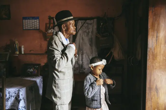 Dada Paul and his granddaughter Odliatemix