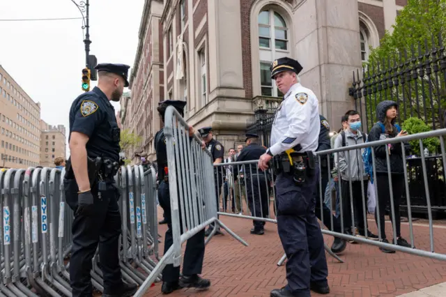 Police set up barricades outside of Hamilton Hall