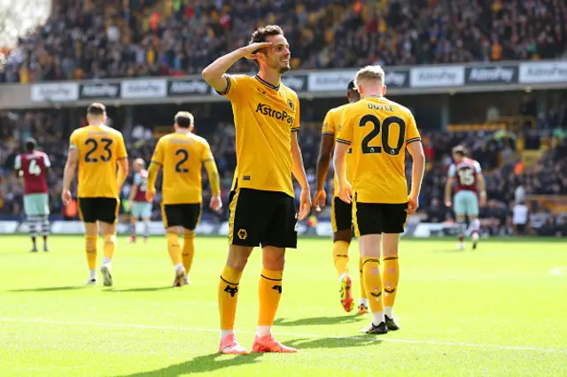 Pablo Sarabia of Wolverhampton Wanderers celebrates