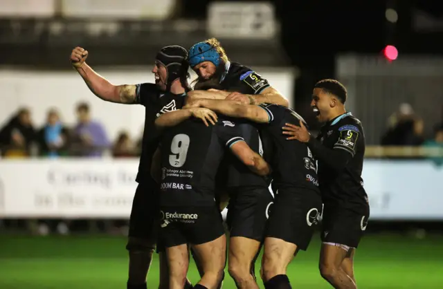 Ospreys celebrate