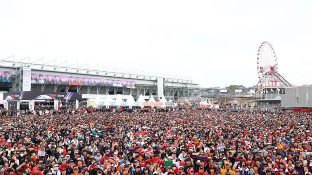 Fans in Suzuka