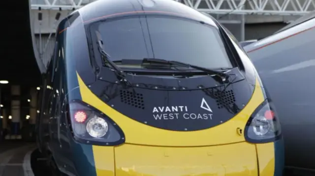 An Avanti West Coast train