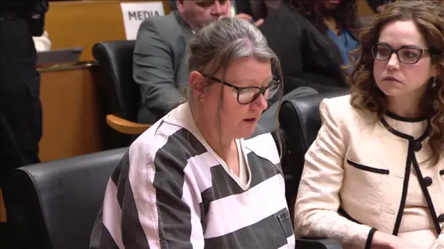 Jennifer Crumbley in court