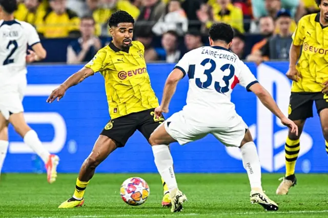 Ian Maatsen of Borussia Dortmund, Warren Zaire Emery of Paris Saint Germain during the UEFA Champions League semi-final match between Borussia Dortmund and Paris Saint Germain at Signal Iduna Park on May 1, 2024 in Dortmund, Germany. ANP | Hollandse Hoogte | GERRIT VAN COLOGNE (Photo by ANP via Getty Images)