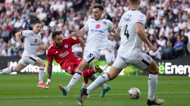 Jay Williams scores for Crawley Town