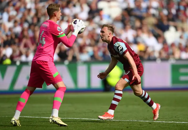 Jarrod Bowen of West Ham United reacts after missing a goal scoring opportunity