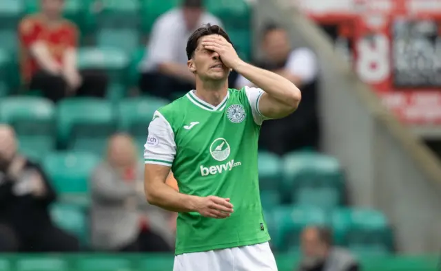 Hibernian midfielder Joe Newell