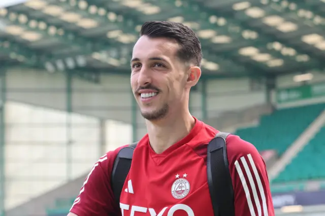 Aberdeen forward Bojan Miovski