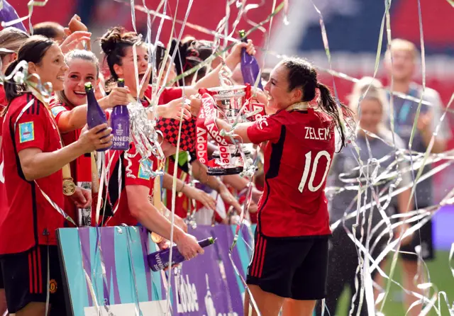 Katie Zelem with FA Cup trophy