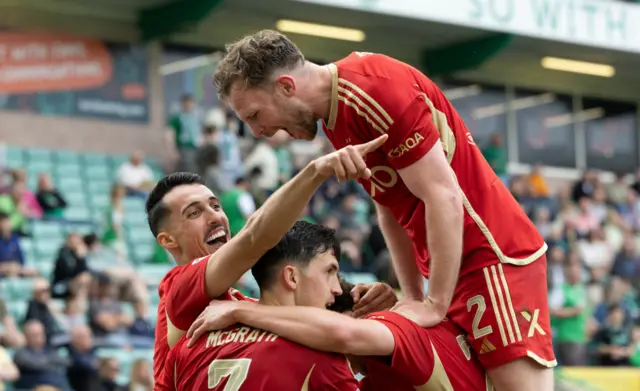 Aberdeen players celebrating