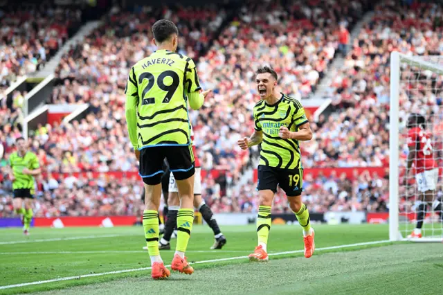 Leandro Trossard of Arsenal celebrates