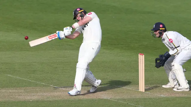 Jamie Smith batting for Surrey