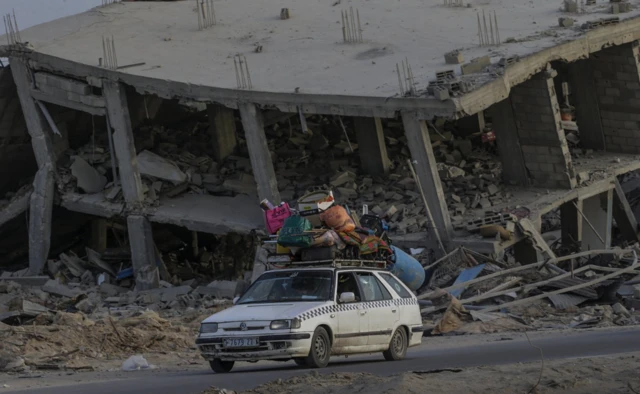 Internally displaced Palestinians arrive to Khan Younis after leaving Rafah following an evacuation order issued by the Israeli army, southern Gaza Strip