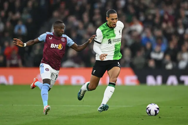 Moussa Diaby and Virgil van Dijk