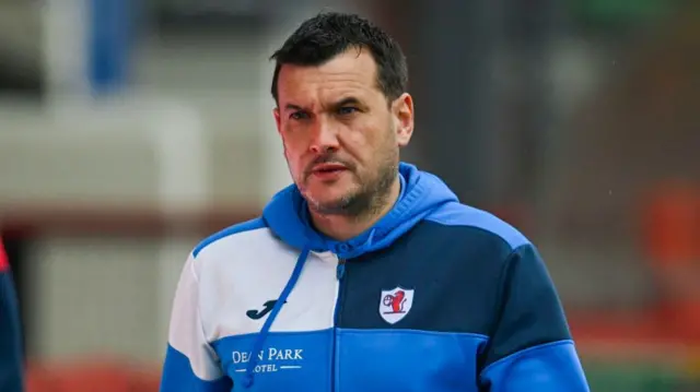 Raith Rovers manager Ian Murray during a cinch Premiership play-off semi-final first leg match between Partick Thistle and Raith Rovers at Wyre Stadium at Firhill, on May 14, 2024, in Glasgow, Scotland.