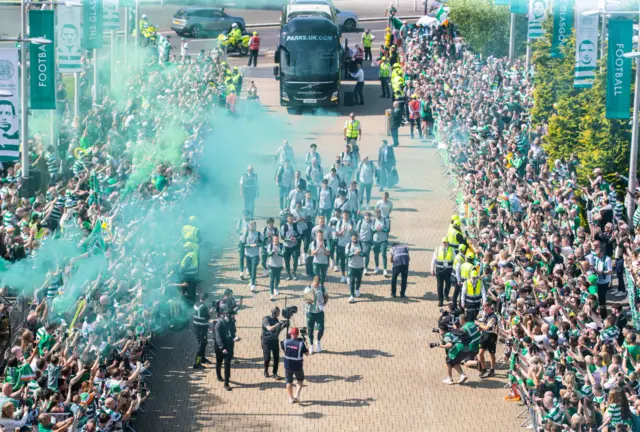 🏆 Carnival vibes at Celtic Park