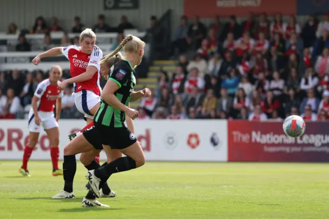 Alessia Russo of Arsenal scores her team's first goal during the Barclays Women´s Super League match between Arsenal FC and Brighton & Hove Albion