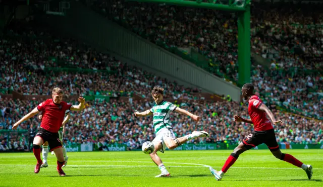 Matt O'Riley scores for Celtic against St Mirren