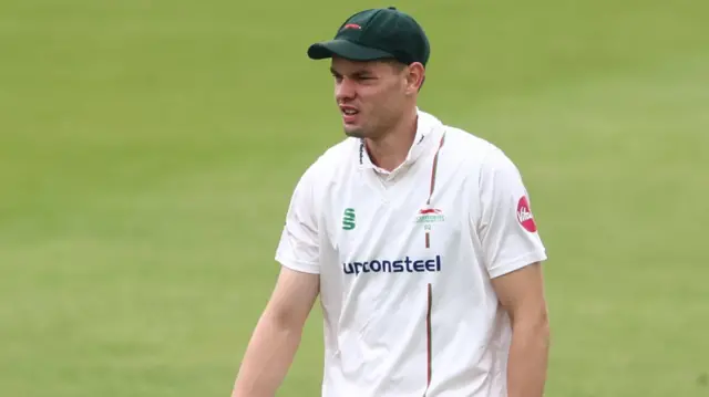 Scott Currie fielding for Leicestershire